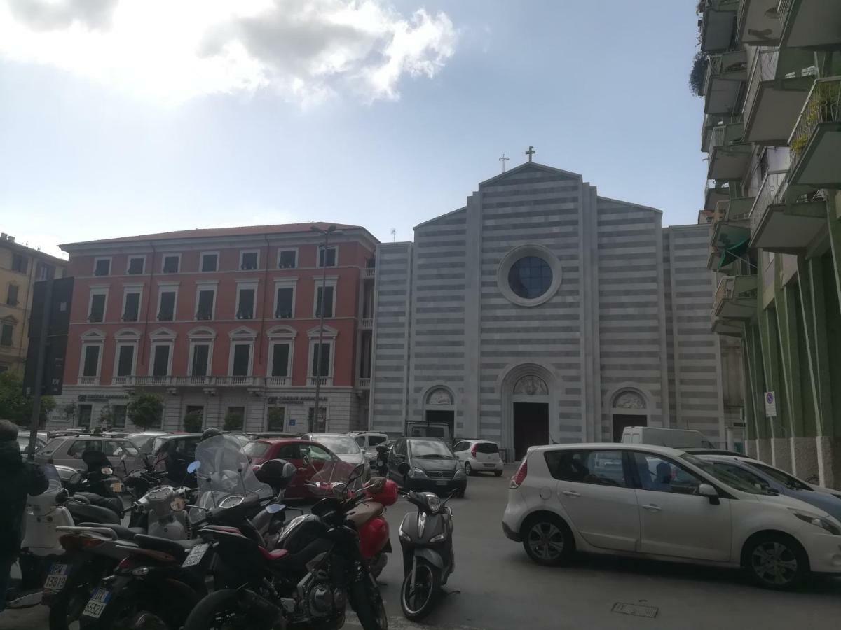 Ferienwohnung Riposo In Centro Citta La Spezia Exterior foto